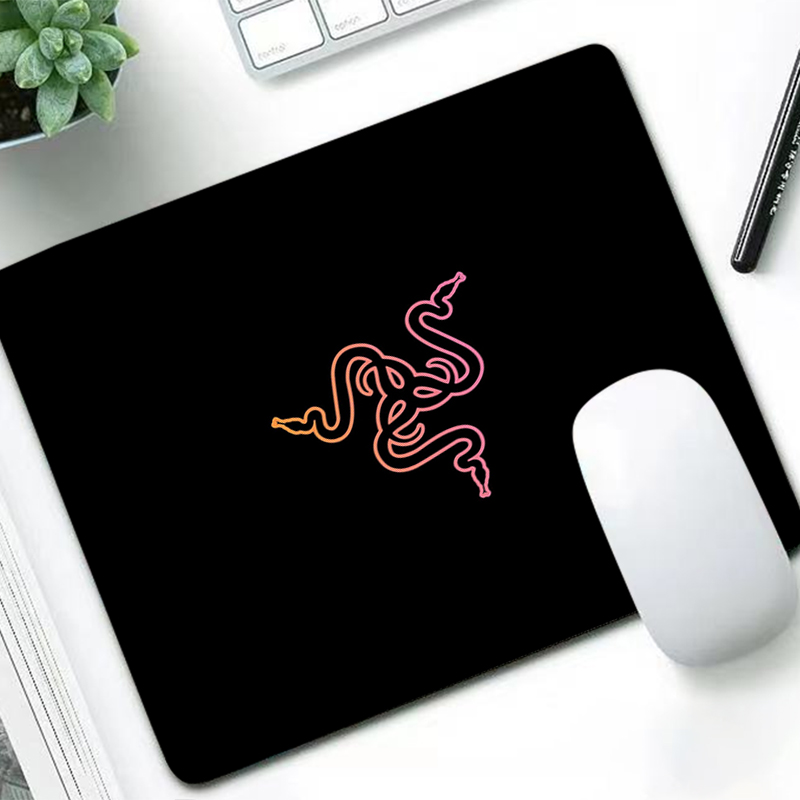 Gaming Accessories Laptop - 레이저 럭셔리 마우스 패드 애니메이션 게이머